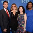 Téa Leoni and Tim Daly - 454 x 303
