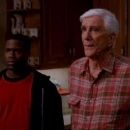 Superhero Movie - Leslie Nielsen - 454 x 255