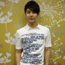Kim Jun - 454 x 605