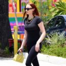 Sophie Turner – Out and about in Miami - 454 x 681