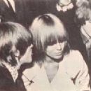 Suki Potier (centre) and Tara Browne (right), 1966