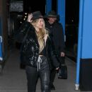 Corinne Olympios – Spotted with a mystery man while leaving Kemo Sabe in Aspen - 454 x 681