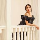 Hande Soral - Istanbul Life Magazine Pictorial [Turkey] (May 2018) - 454 x 454