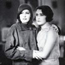A Woman of Affairs - Greta Garbo - 454 x 447