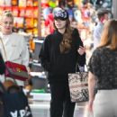 Hailee Steinfeld – Spotted at JFK Airport in New York