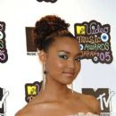 Crystal Kay - The MTV Video Music Awards Japan 2005 - 406 x 612