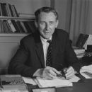 Sydney Caine