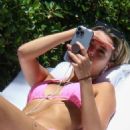 Sarah Snyder – In a bikini in Miami - 454 x 681