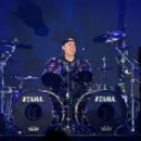 Lars Ulrich performs on stage during ATLive 2021 concert at Mercedes-Benz Stadium on November 06, 2021 in Atlanta, Georgia - 454 x 303