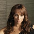 Melinda Clarke - The O.C. Season 4 Promos
