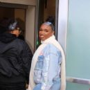 Jennifer Hudson – Arrives at the Lakers game in Los Angeles