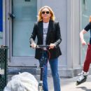 Jane Krakowski – Is seen on a scooter in New York - 454 x 552