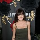 Chelsea Hobbs – ‘Unreal’ and ‘Mary Kills People’ Lifetime Party in LA - 454 x 681