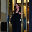 Angelina Jolie – All smiles as she leaves the Chelsea Arts Center in New York