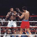 Muhammad Ali & George Foreman In The Rumble In The Jungle - 360 x 450