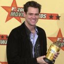 Jim Carrey - The 2001 MTV Movie Awards - 430 x 612