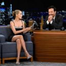 Zoey Deutch – The Tonight Show with Jimmy Fallon - 454 x 302