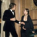 Leigh Taylor-Young and Ryan O'Neal - The 43rd Annual Academy Awards (1971) - 442 x 612