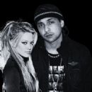 Sean Paul and Hilary Duff - 454 x 516