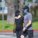 Katherine Schwarzenegger and Chris Pratt – Goes out for a morning walk in Santa Monica