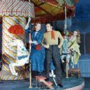 CAROUSEL Original 1945 Broadway Cast Starring John Raitt - 454 x 431
