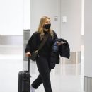 Chloe Kim – Arrive into Los Angeles - 454 x 584
