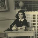 Anne Frank - 272 x 448