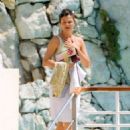 Helena Christensen – Seen at luxury hotel Eden Roc in Antibes - 454 x 681