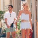 Devon Windsor With Jonathan Barbara Enjoying Shopping In Saint Tropez - 454 x 681