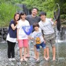 Sawanobori 「沢のぼり」(Stream climbing) - family pic for the story