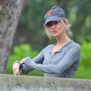 Renée Zellweger Out with Her Dog on Labor Day Weekend in Los Angeles
