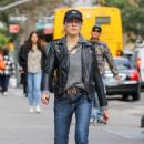 Julianna Margulies – Out for a walk in New York