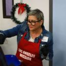 Nicole Eggert Serves Holiday Meals for Homeless at LA Mission in Los Angeles
