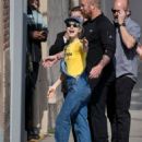 Hayley Williams – Arriving at Jimmy Kimmel Live in Hollywood - 454 x 584