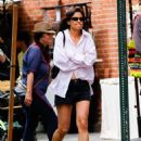 Katie Holmes – Shopping candids on the streets of New York - 454 x 625