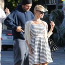 Pamela Anderson shows off new pixie haircut while out with , Rick Salomon - 454 x 668