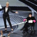 Lady Gaga and Liza Minelli -  The 94th Annual Academy Awards (2022) - 454 x 310