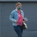 Mischa Barton – And her boyfriend Gian Marco Flamini at Tomato Pie Pizza Joint in Los Angeles