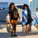 Teyana Taylor – Seen at the beach with friends in Miami Beach - 454 x 424