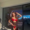 Taylor Nunez – Social media - 454 x 568
