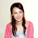 Isabella Leong - 400 x 600