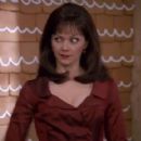 Shelley Long- as Wicked Witch - 454 x 420