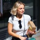 Domenica Calarco – Seen with her manager at Jackies The Intersection Paddington - 454 x 681