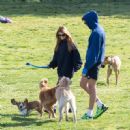 Olivia Jade Giannulli – Spotted at the Dog Park in Los Angeles - 454 x 450