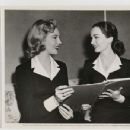 Sally and Saint Anne - Kathleen Hughes - 454 x 350