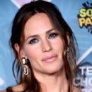Jennifer Garner- July 31, 2016- Teen Choice Awards 2016 - Press Room