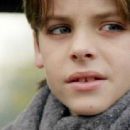 Kevin Zegers - The X-Files - 454 x 338