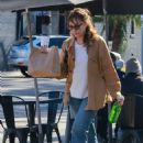 Katey Sagal – Gets her lunch to-go in Los Feliz - 454 x 681