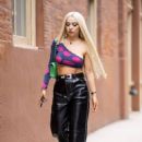Ava Max – In leather black pants out in Tribeca in New York City - 454 x 681