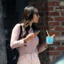 Jordana Brewster – Enjoys an ice cream in Pacific Palisades - 454 x 586